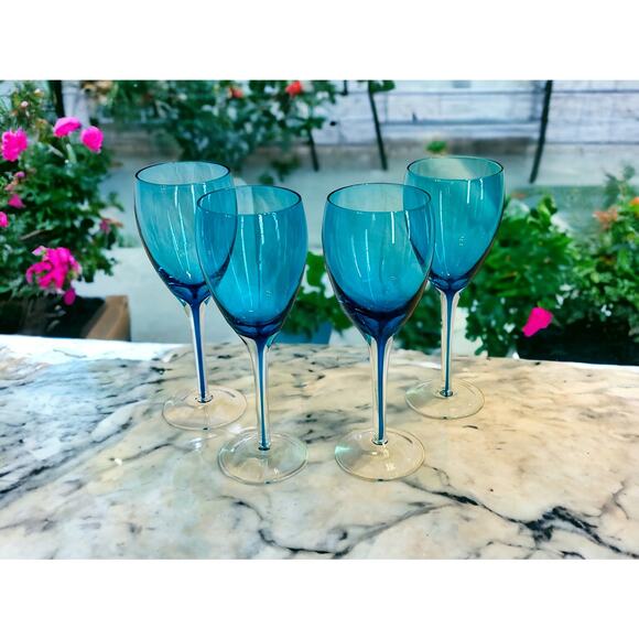 Set of 5 Blue Wine Glasses-Hand Blown Stemware-Coastal Beach Goblets-Vintage - Picture 2 of 8